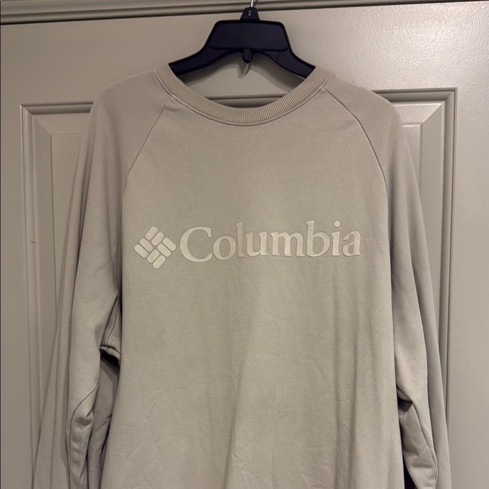 Columbia Light Tan Crewneck Sweatshirt